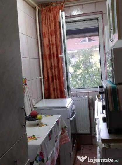 Apartament cu 2 camere semidecomandat în Apollo