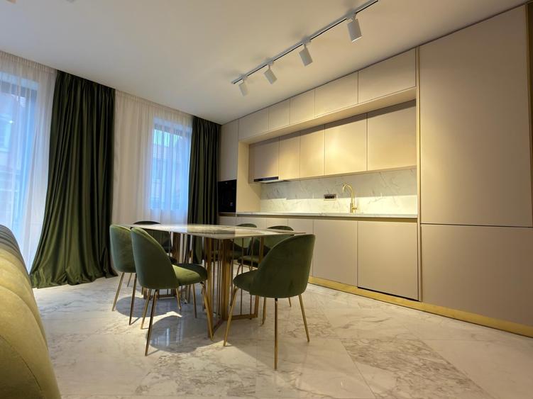 Apartament cu 3 camere în Iancu Nicolae