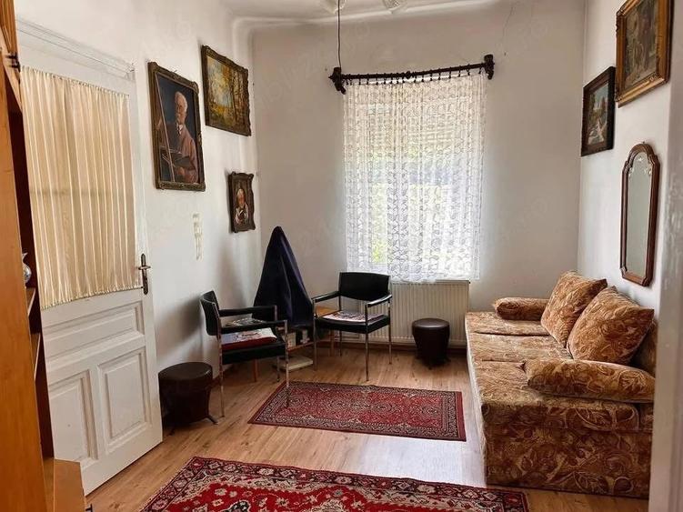 Casă cu 4 camere cu Teren 339 Mp în Muncitoresc