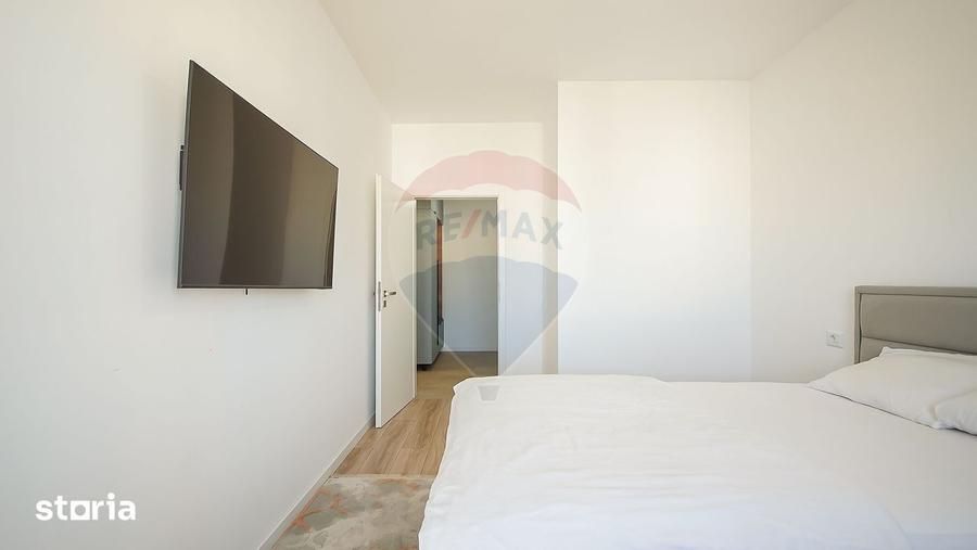 Apartament cu 3 camere, mobilat în Tractorul