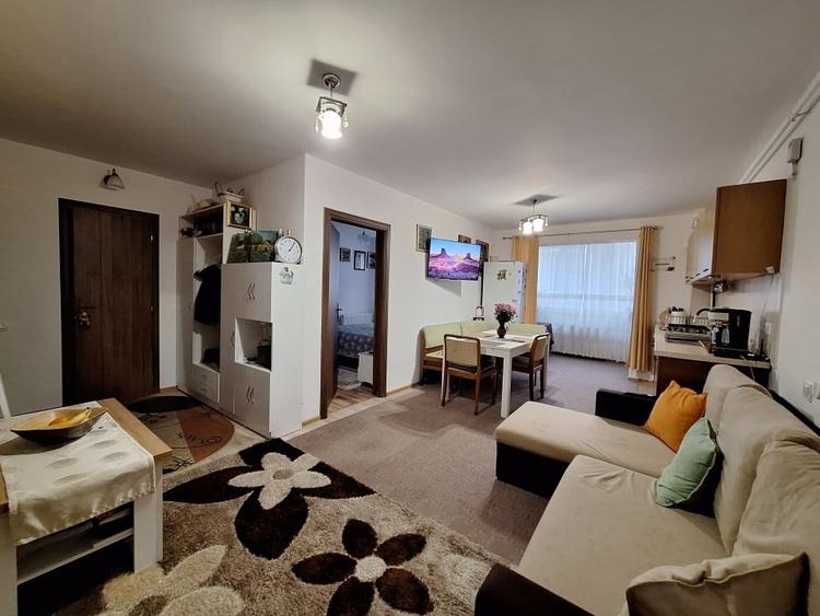 Apartament cu 3 camere semidecomandat, mobilat în Florești — fotografia 3
