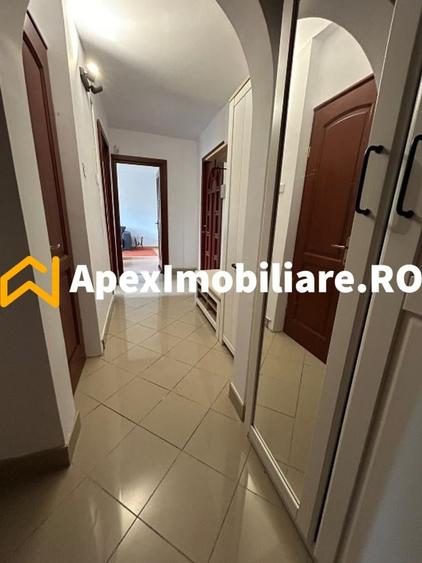 Apartament cu 2 camere decomandat, mobilat în P-ța Alba Iulia