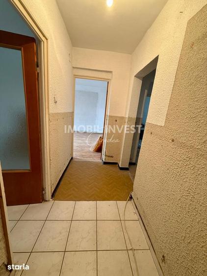 Apartament cu 3 camere în Cetate