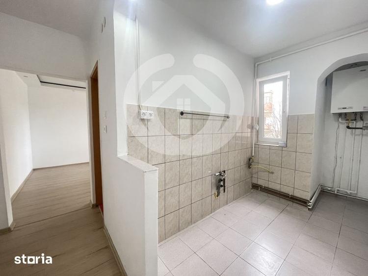 Apartament cu 3 camere semidecomandat în Hipodrom 3