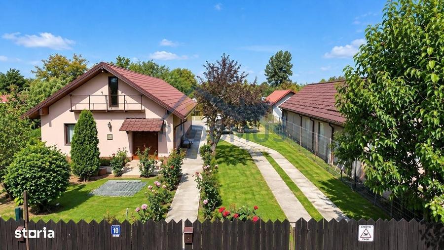 Casă cu 3 camere decomandat în Șipotu