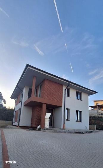 Casă cu 4 camere cu Teren 416 Mp în Apahida