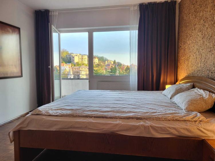 Apartament cu 2 camere decomandat în Drumul Carului
