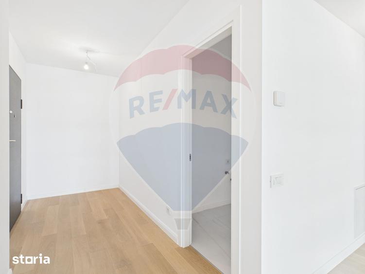 Apartament cu 3 camere în Central — fotografia 3