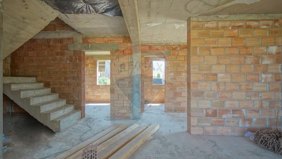 Teren Construcții intravilan de 755 mp, în Cristian