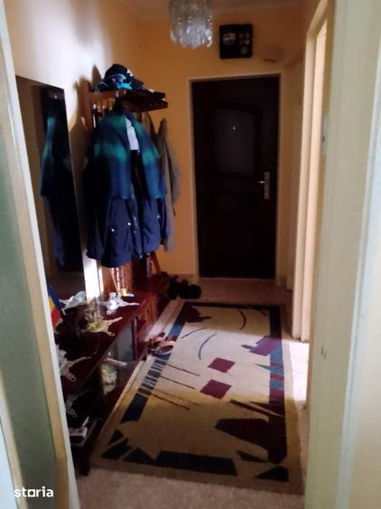 Apartament cu 2 camere semidecomandat în Hipodrom