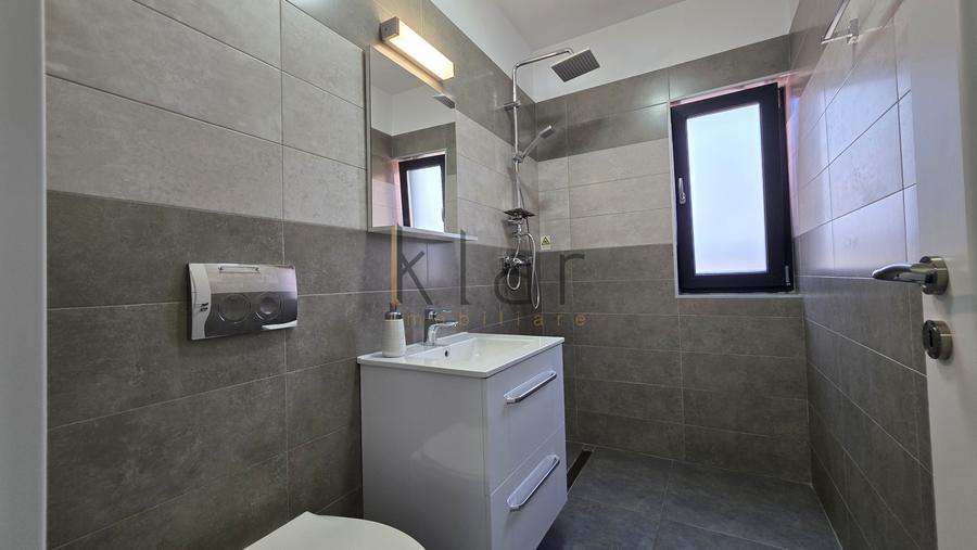 Casă individuală cu 14 camere cu Teren 600 Mp în Zorilor