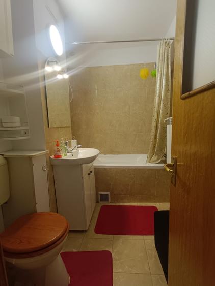 Apartament cu 2 camere decomandat în Capitol