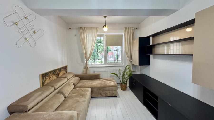 Apartament cu 2 camere semidecomandat, mobilat în Giurgiului