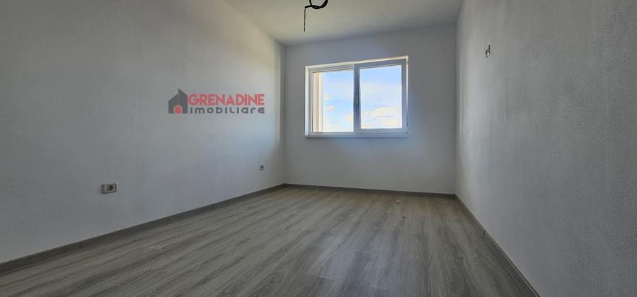 Apartament cu 3 camere decomandat în Sânpetru