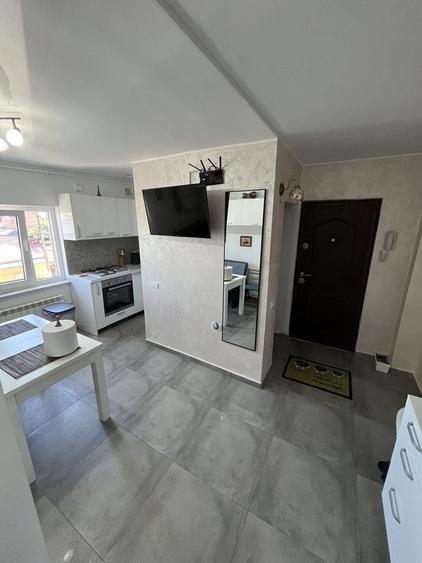 Apartament cu 2 camere decomandat, mobilat în Inel I