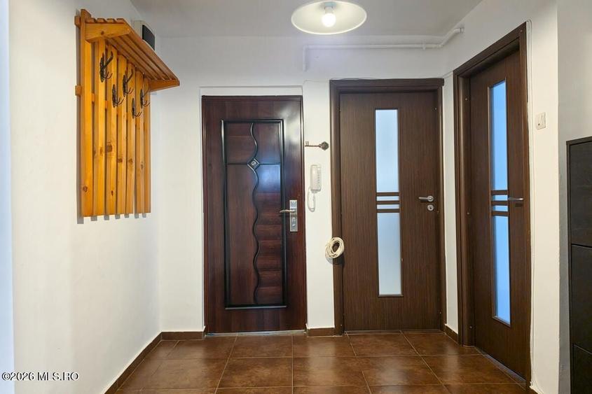 Apartament cu 2 camere decomandat, mobilat în Aradului