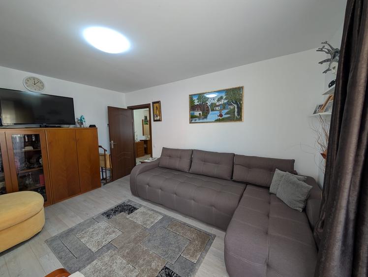 Apartament cu 2 camere decomandat, mobilat în Florești — fotografia 3