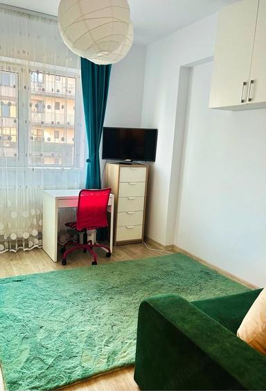 Apartament cu 3 camere decomandat, mobilat în Dobroești