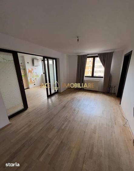 Apartament cu 4 camere în Crângași