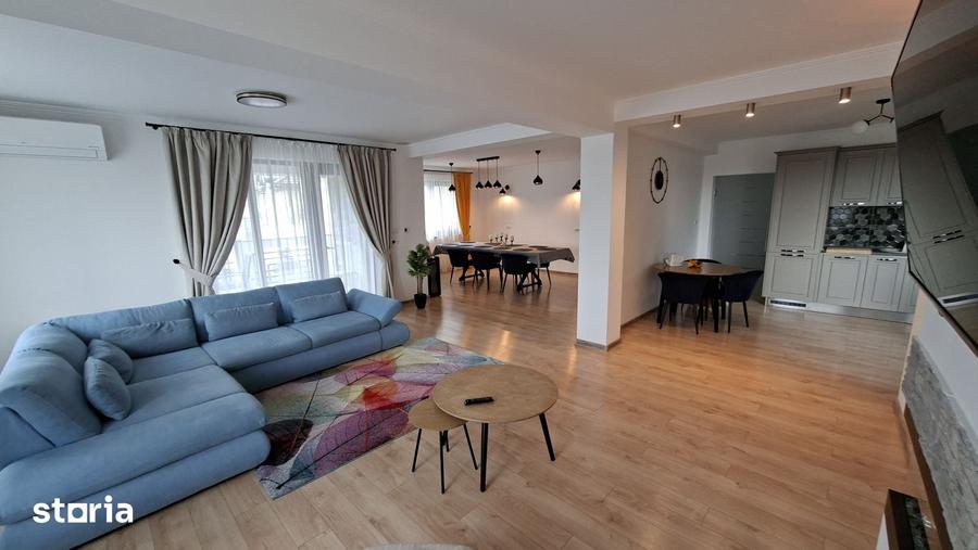 Casă cu 6 camere cu Teren 575 Mp în Central