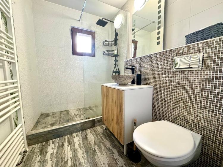 Apartament cu 3 camere decomandat, mobilat în Între Lacuri