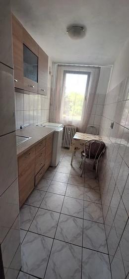 Garsonieră decomandată în Brâncoveanu