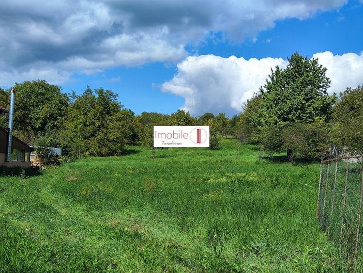 Teren Construcții intravilan de 4400 mp, în Dâmbul Rotund