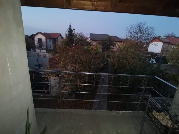 Casă cu 5 camere cu Teren 362 Mp în Exterior Vest