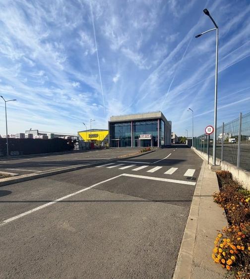 Spațiu comercial, de 1,050 mp, în Central