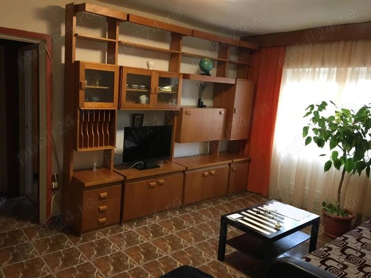 Apartament cu 2 camere semidecomandat în 5 Călărasi