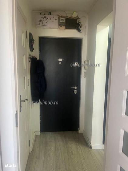 Apartament cu 2 camere decomandat, mobilat în Sălăjan