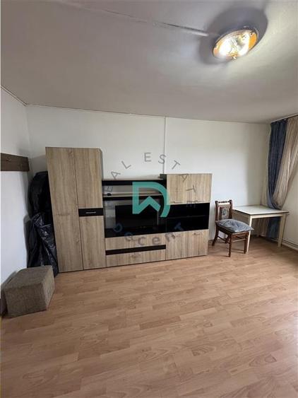 Garsonieră semidecomandată, mobilată în Bartolomeu
