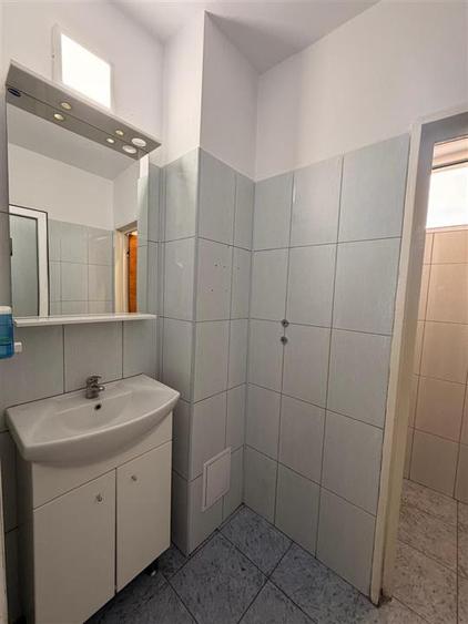 Birou, de 60 mp, în Centrul Civic