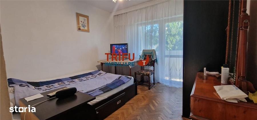 Apartament cu 3 camere decomandat în Tolstoi
