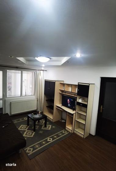 Apartament cu 2 camere semidecomandat în Blejoi