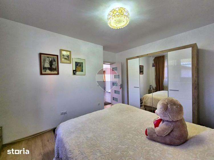 Casă cu 4 camere cu Teren 2575 Mp în Iordăcheanu