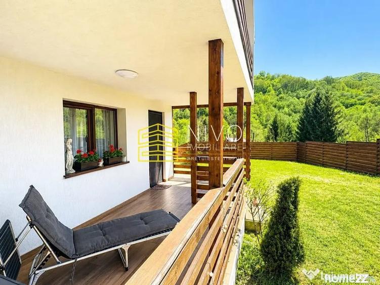 Casă cu 5 camere cu Teren 1007 Mp în Praid