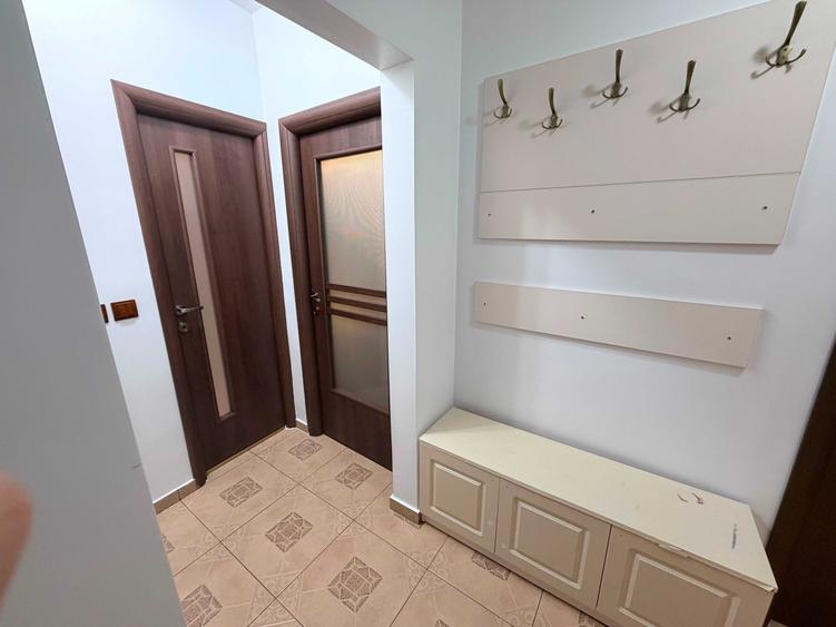 Apartament cu 2 camere decomandat în Berceni