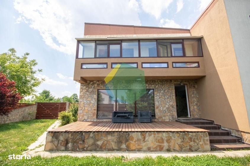 Casă cu 4 camere cu Teren 400 Mp în Ferme