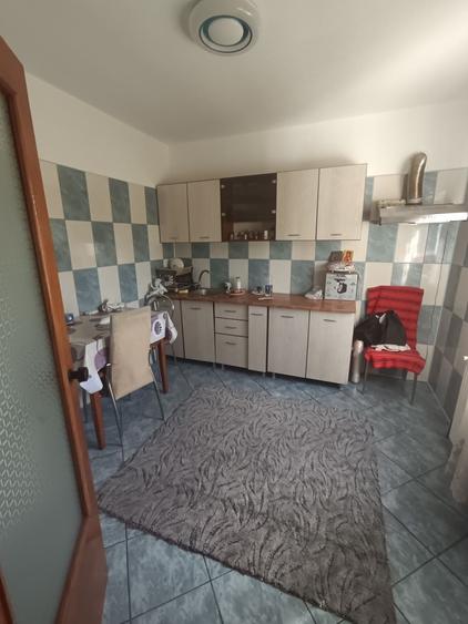 Casa cu etaj de vanzare! - 2