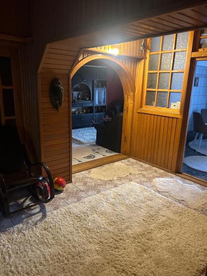 Apartament cu 4 camere decomandat în Burdujeni