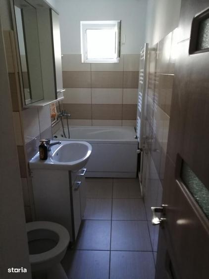Apartament 3 camere zona Ciresica - etaj 1 - centrala proprie - 1
