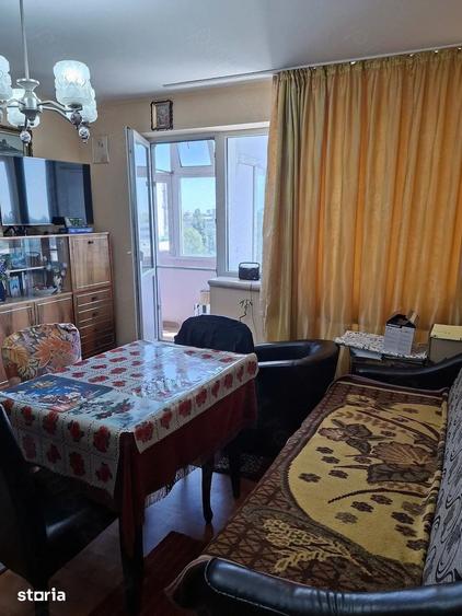 Apartament cu 3 camere în Drumul Taberei