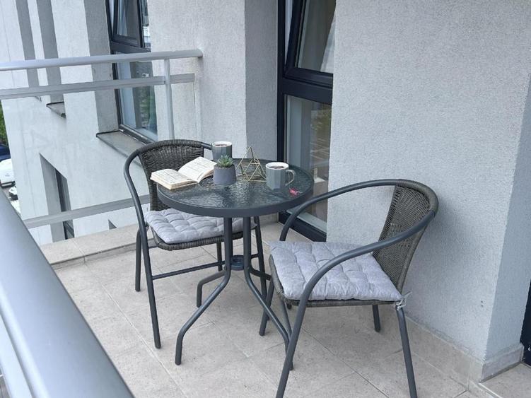 Apartament cu 2 camere semidecomandat, mobilat în Floreasca