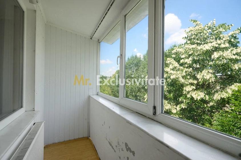 Apartament cu 4 camere decomandat în Craiovei