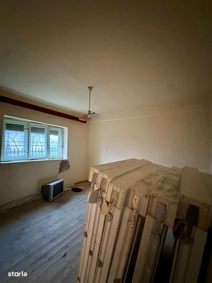 Casă cu 3 camere în Mărtinești
