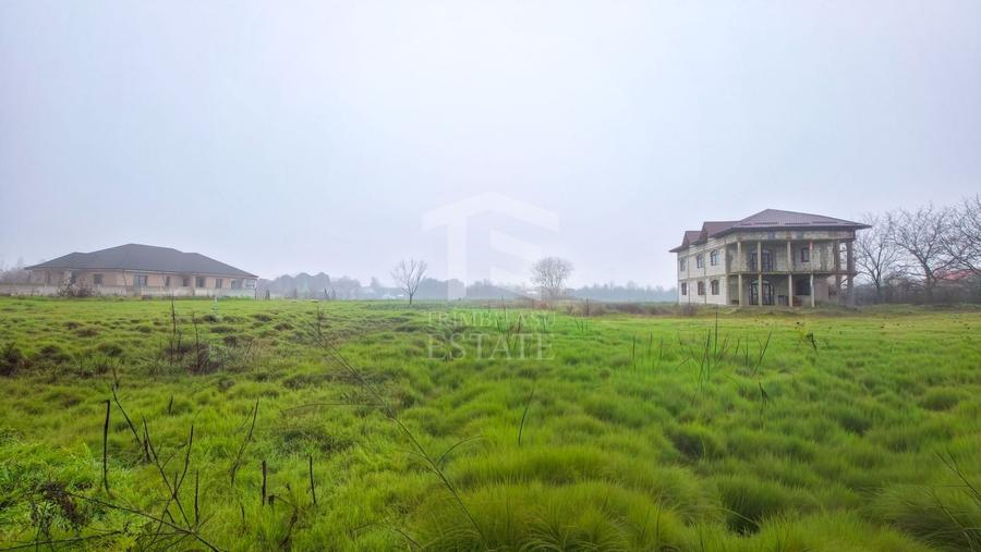 Teren Construcții intravilan de 1018 mp, în Domnești