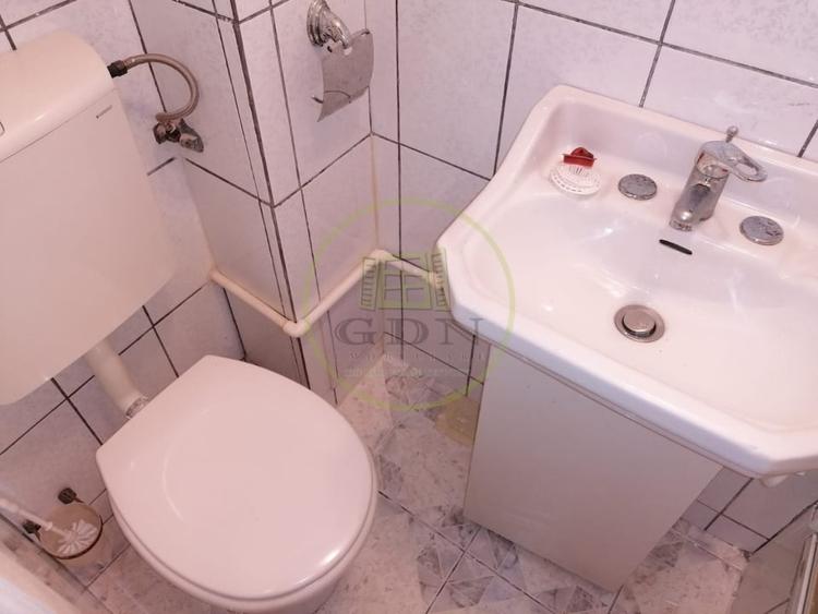 Garsonieră utilată, mobilată, str Uzinelor, după Podul CFR, tel 0749645066 - 9
