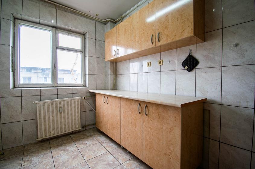 Apartament cu 2 camere decomandat în Crângași