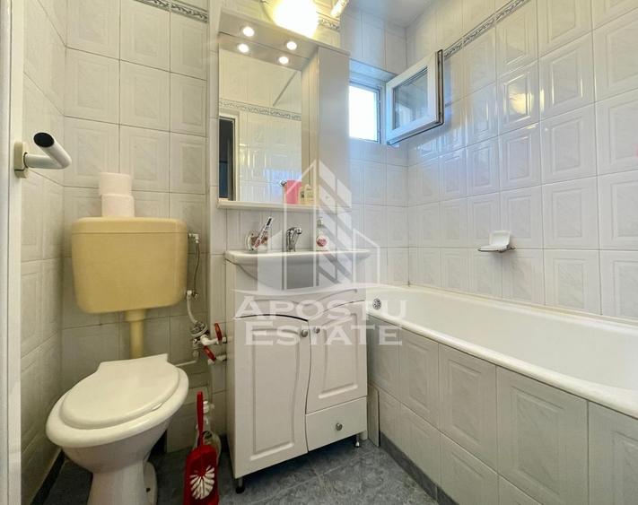Apartament cu 2 camere semidecomandat, mobilat în Aurel Vlaicu